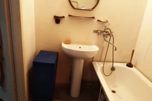 Чорновола 182 Б 3