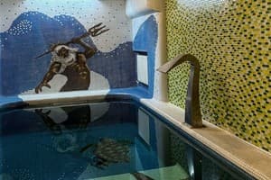 Пивденна Брама 48