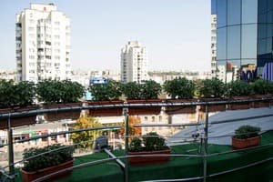 Plaza 27