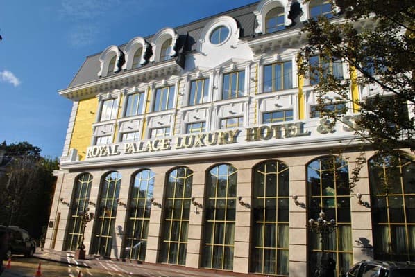 Royal Palace Luxury Hotel & SPA 3